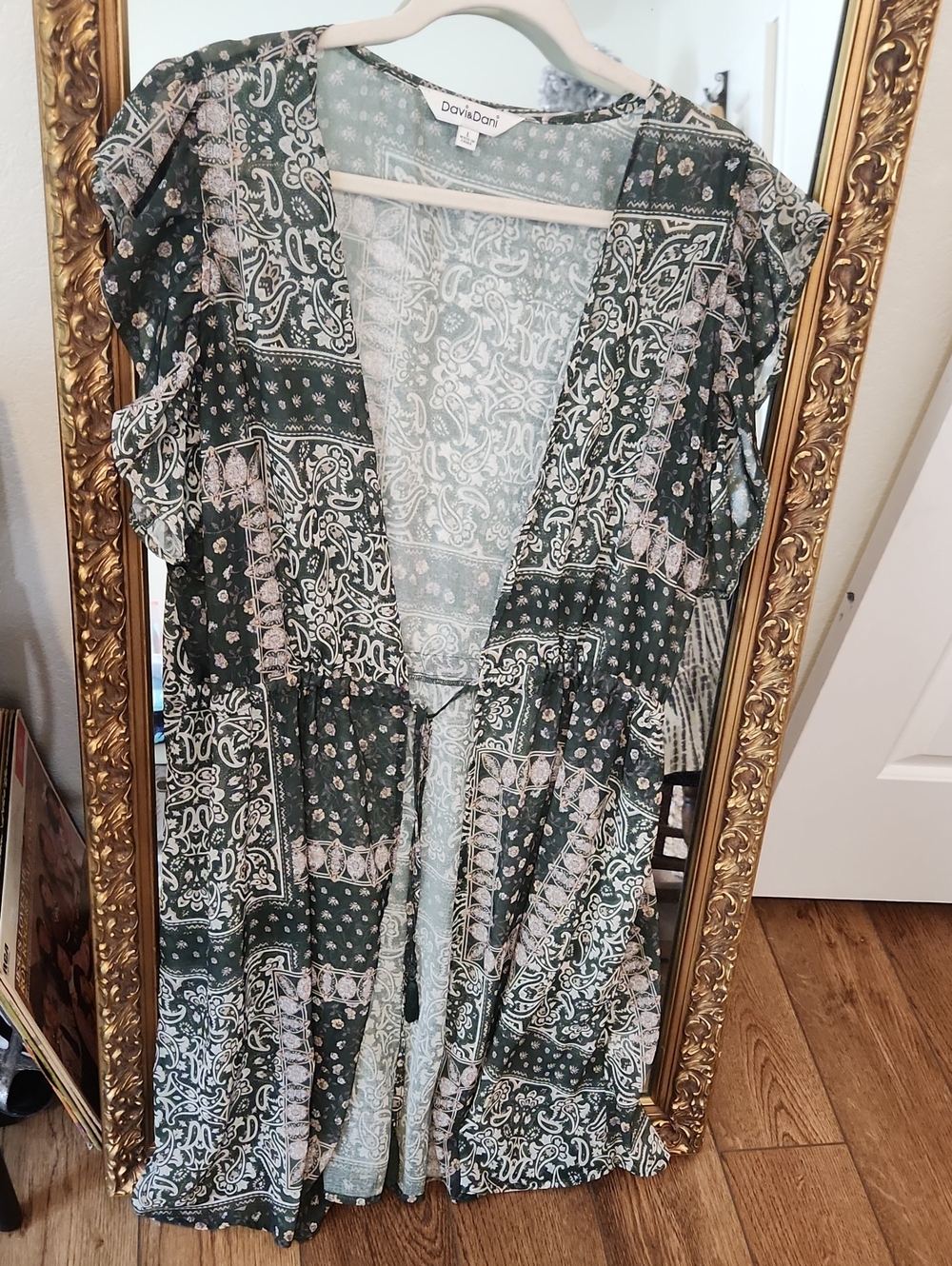 Davi & Dani Women's Green Patterned Boho Kimono